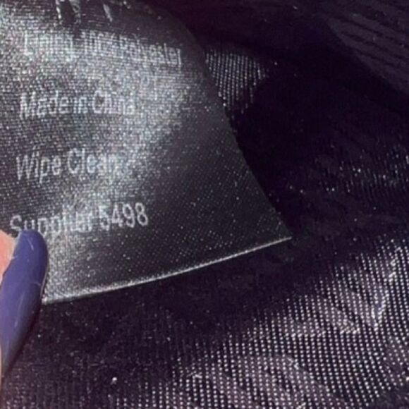 Kurt Geiger Purple  Leather Quilted Double Coin Bifold Wallet EUC - Picture 12 of 12